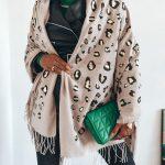 POLLY Animal PRINT SCARF IN BEIGE & Black